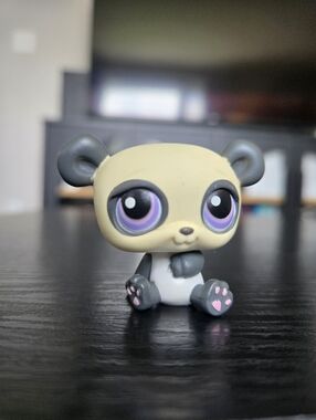 Littlest Pet Shop LPS Grey White Panda Bear Purple Eyes #89